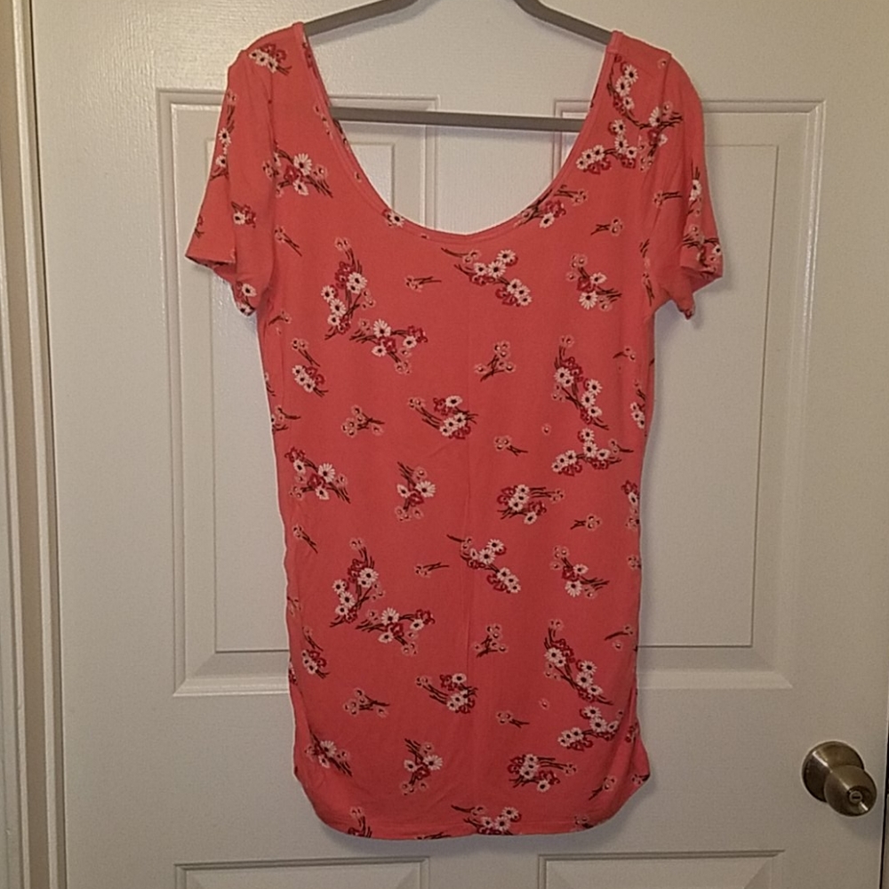 Maurices Coral Short Sleeve Floral Tee with Rouched Sides